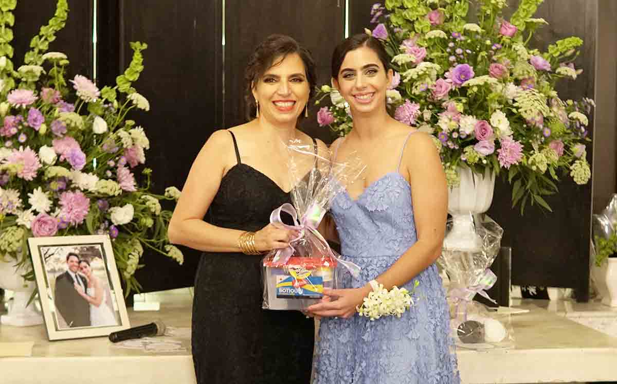 PATRICIA KAUACHI junto a VIVIS ABISAD