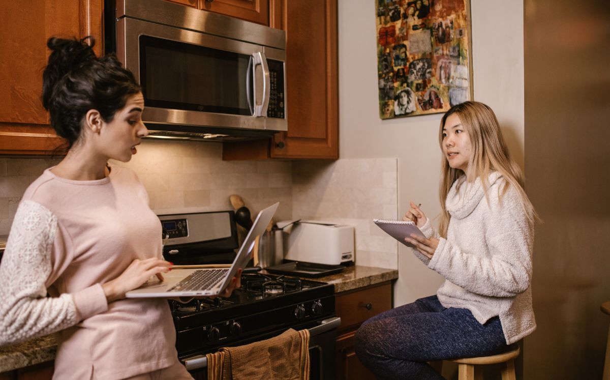 ¿Cómo usar el horno microondas de manera segura?: pexels