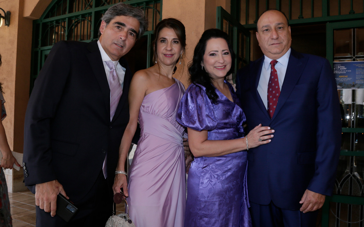 Guillermo Rodríguez, Tere de Rodríguez, Chelina de García y José García / Foto: Omar Valdez