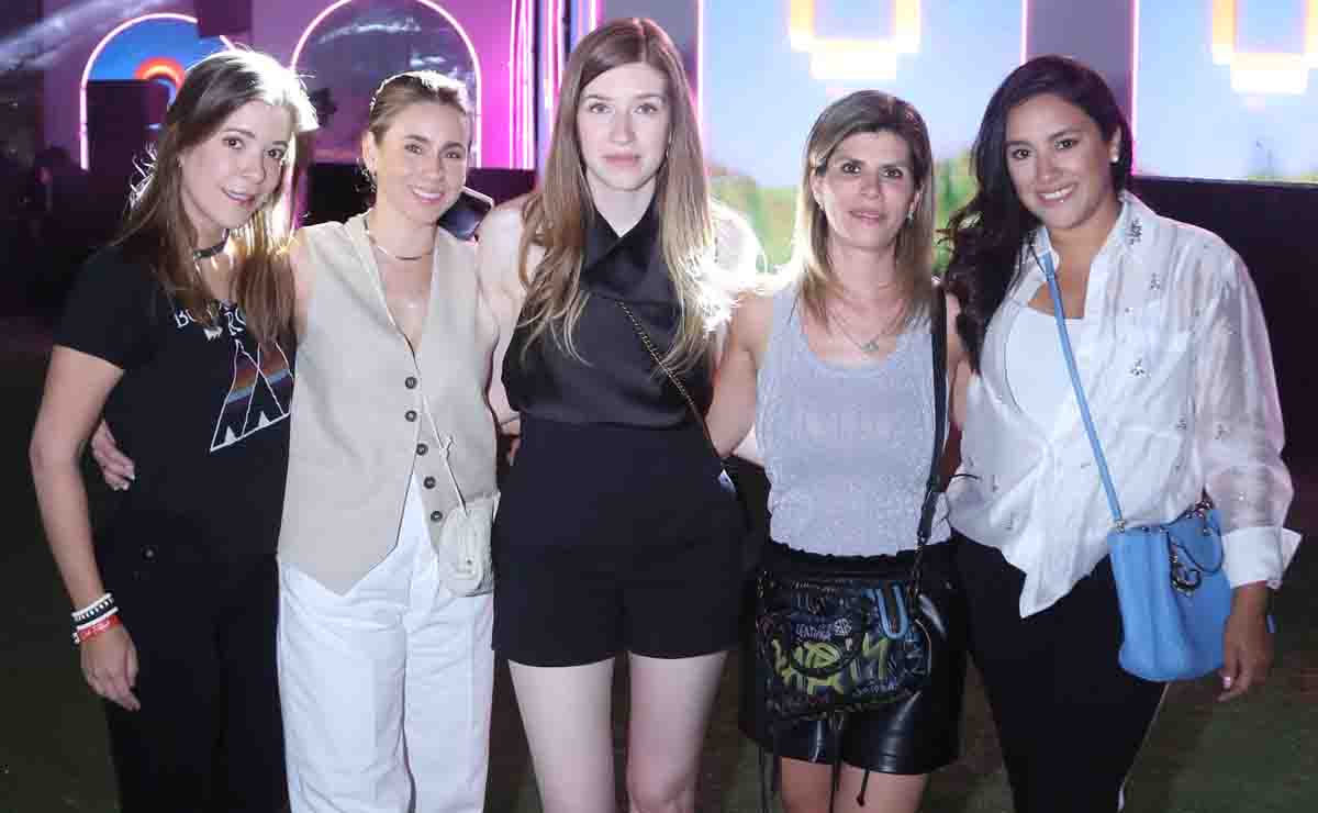 Laura De la Fuente, Elena Méndez, Marcela Villarreal, Gloria Albores y Ursula Guzmán / Fotos: Roberto Alvarado