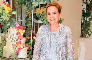 BERTHA DE GUEVARA festejó su cumpleaños en el Deportivo Español
