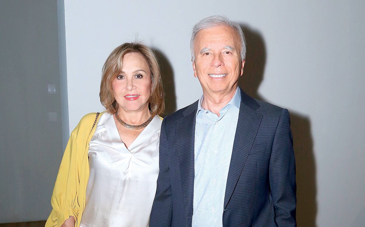 María Clariond de De la Garza y Óscar De la Garza