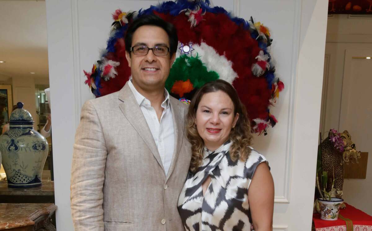 Ramón Topete y Gaby de Topete