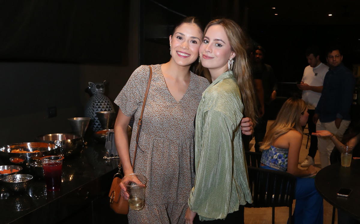 Silvana Dávalos y Mariale de Hoyos / Foto: Roberto Alvarado