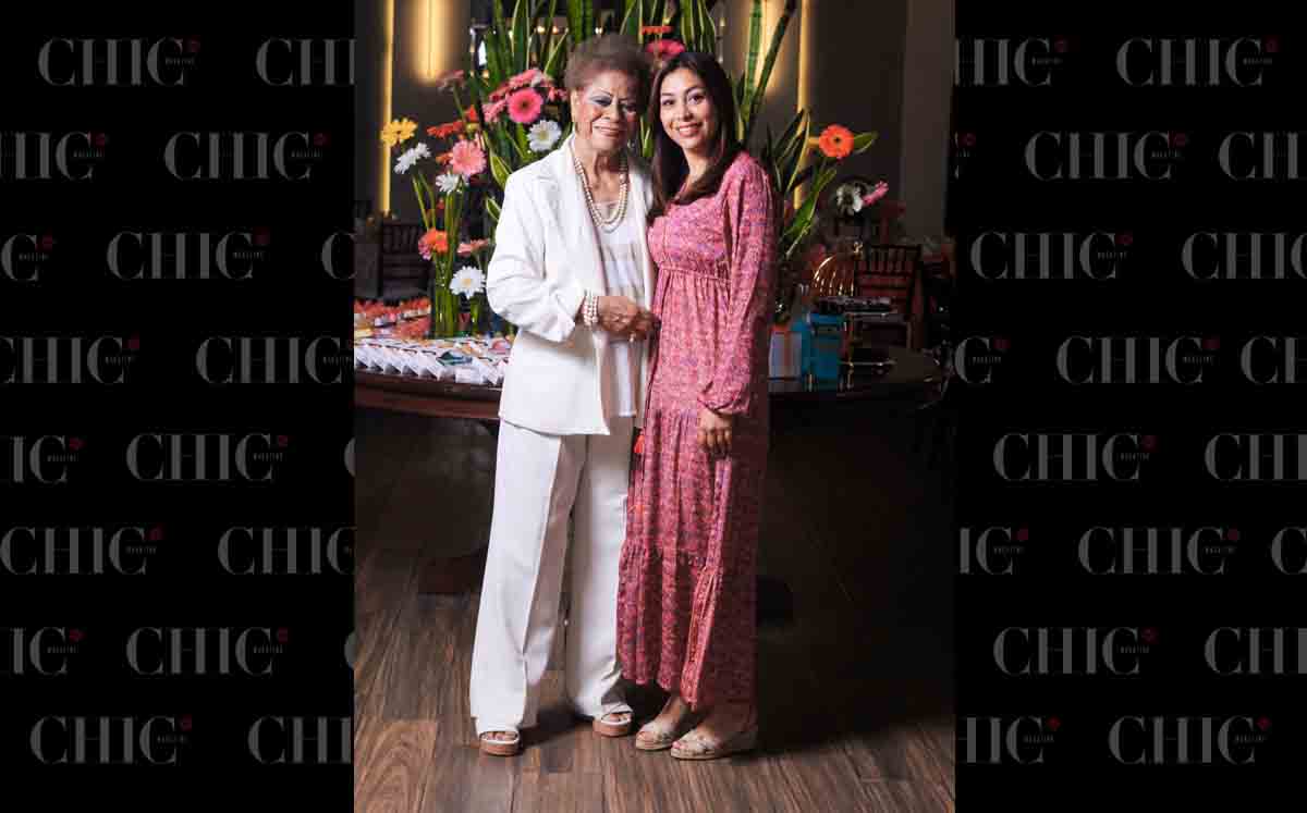 INVITADAS DEL EVENTO felices de celebrar junto a PAOLA RODRÍGUEZ su despedida de soltera