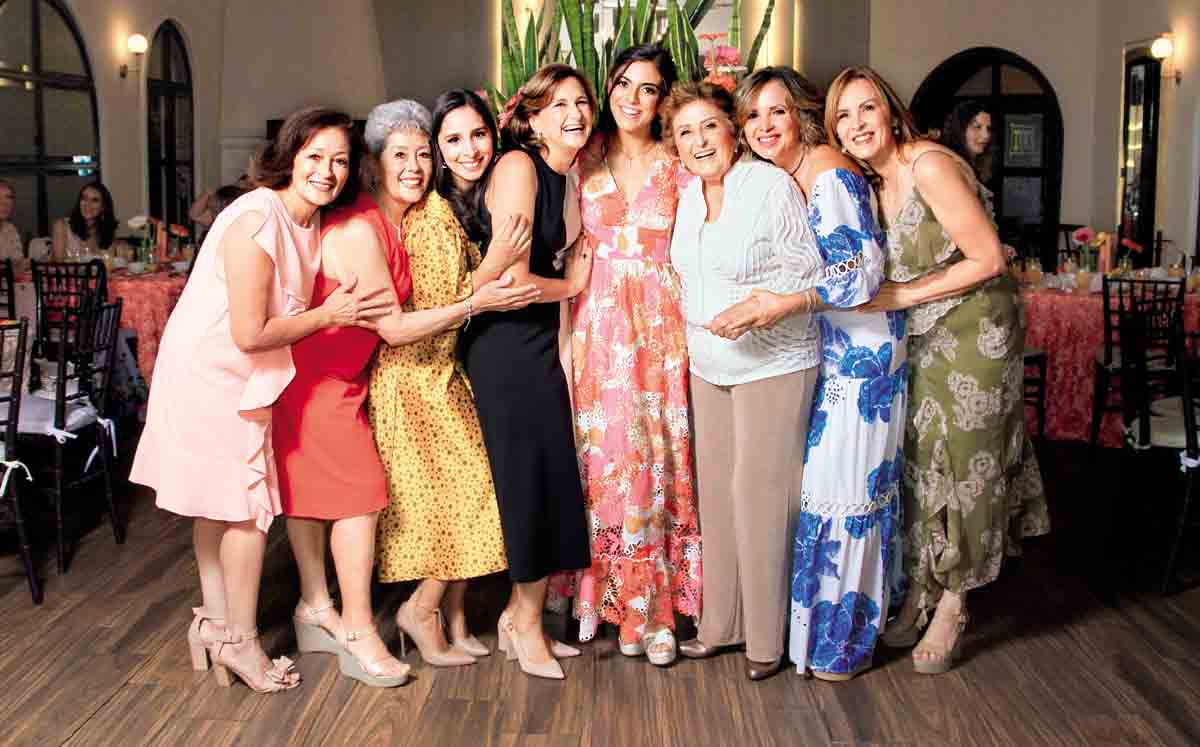ALMA AGUIRRE, BLANCA AGUIRRE, LUISA FERNANDA ESPINO,MARÍA ETHEL FLORES, PAOLA RODRÍGUEZ, MARÍA ETHEL MORELOS, GABRIELA FLORES Y MARÍA ELENA FLORES