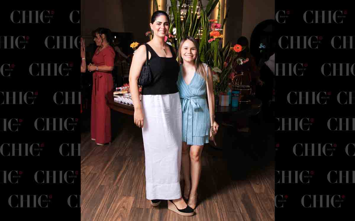 INVITADAS DEL EVENTO felices por acompañar a PAOLA RODRÍGUEZ en su despedida de soltera