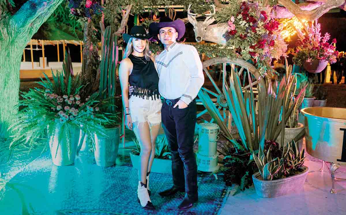 PAULINA MARTÍNEZ Y JUAN ARMANDO PUGA presentes en el cumpleaños de KOTTY MAYELA VILLARREAL