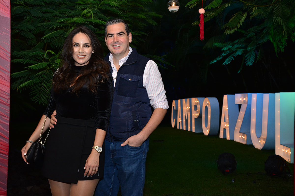 01 Giovanna Macías y Darwin Obando