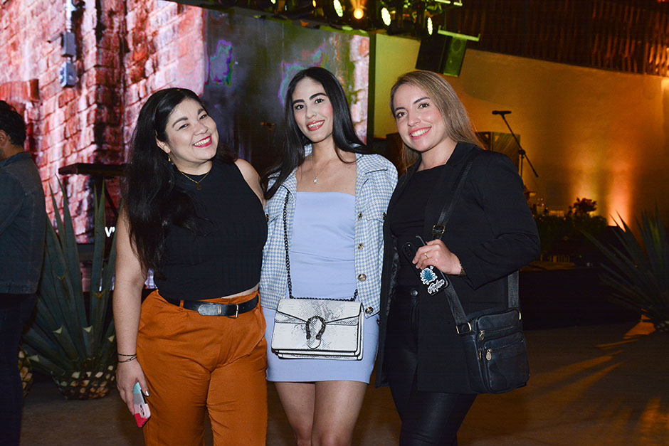 Paty Torres, Yenifer González y Natali Salcedo
