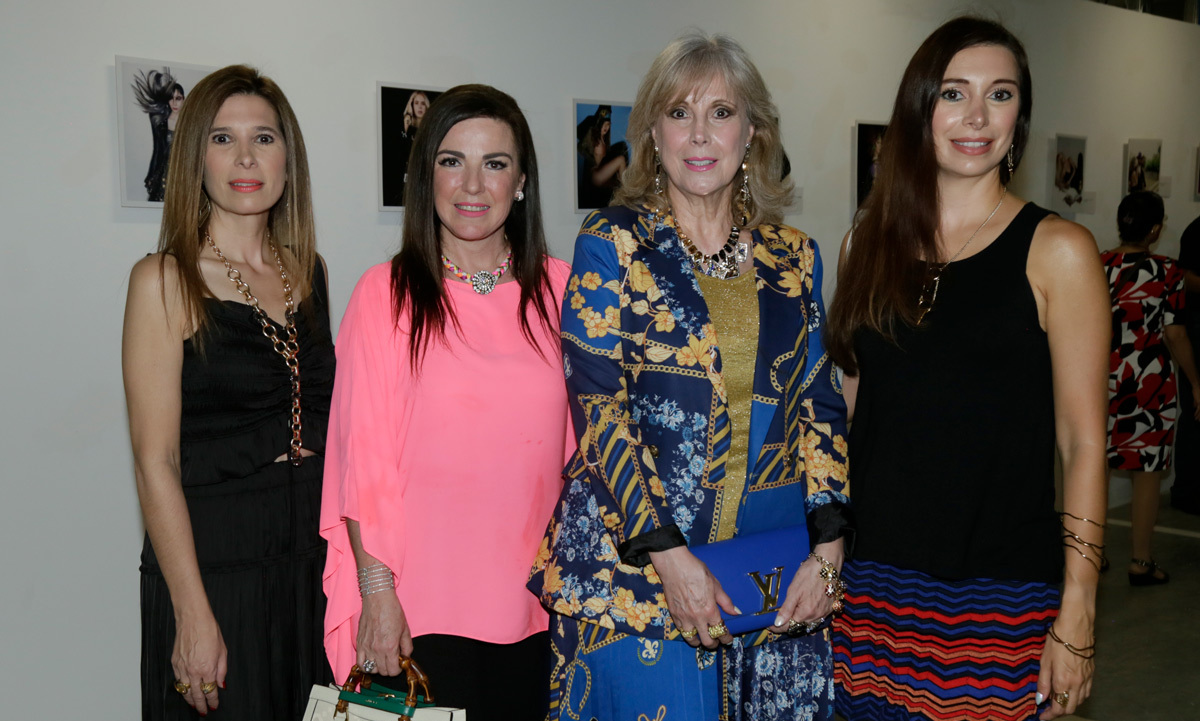 Tuty Marroquín, Marlene Dávila de Rodríguez, Dora María Maldonado y Daniela Marroquín / Foto: Omar Valdez