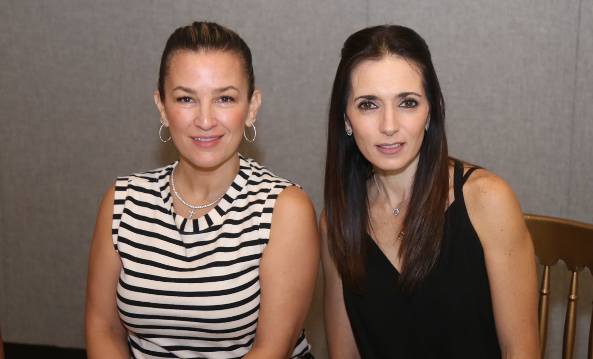 Victoria de Mireles y Rocío Ibañez