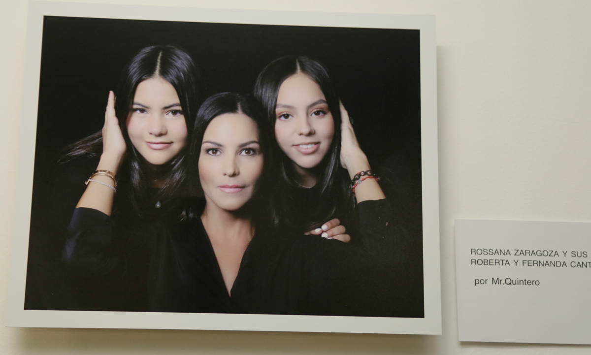Rossana Zaragoza junto a sus hijas Roberta y Fernanda Cantú / Foto: Omar Valdez