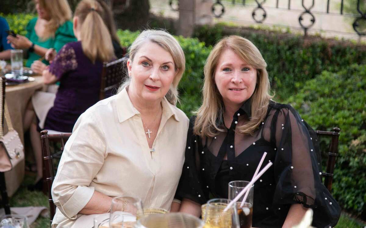 Aracely  egleton de Cantú y Alicia De León