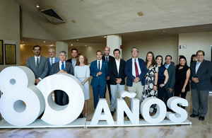 Directivos y exalumnos del Tec posaron para la foto / Foto: Omar Valdez