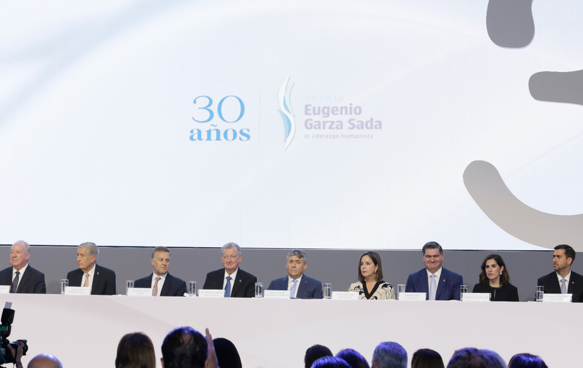 Directivos e nvitados especiales a la ceremonia de premiación / Foto: Omar Valdez