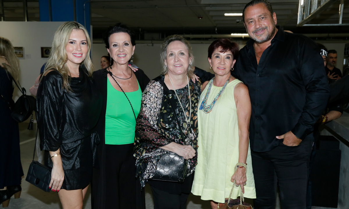 Claudia De la Garza de Vaca, Paty Quiroga, Graciela López,  Irma de Sáenz y Ramón Vaca / Foto: Omar Valdez