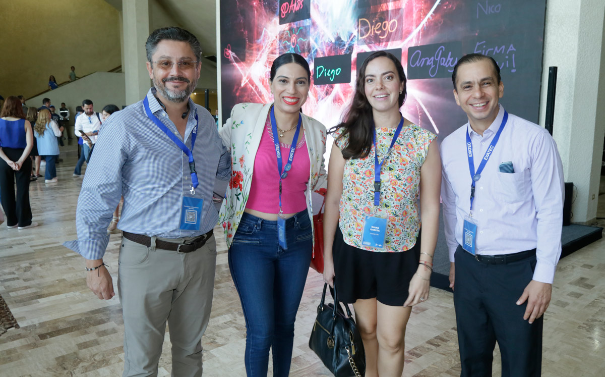 Edgar García, Sagnité Bello, Diana García y Mauricio de Medina / Foto: Omar Valdez