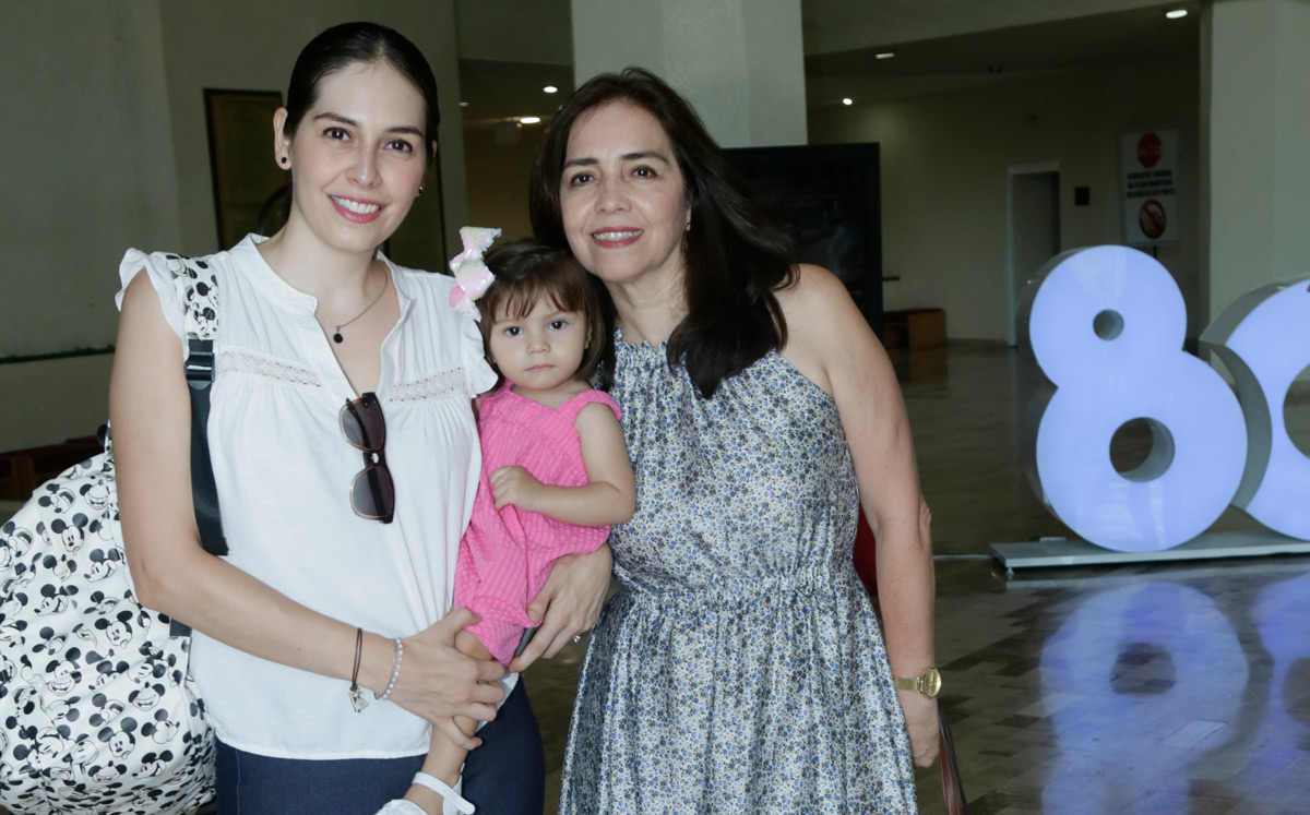 Flor Borda, Emilia Salas y Flor Esquivel / Foto: Omar Valdez