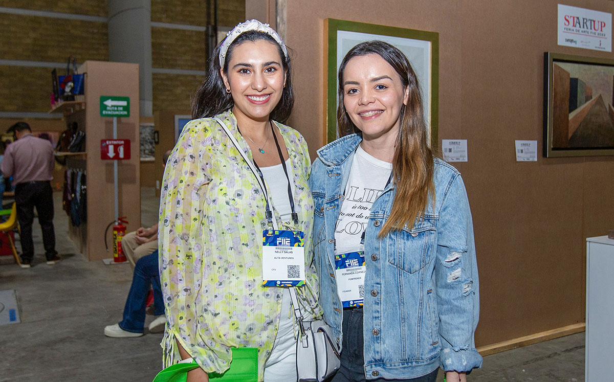 Nelly Salas y Fernanda Cornejo