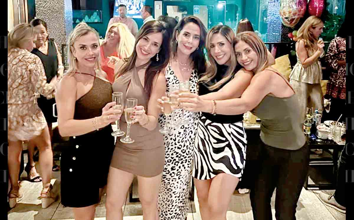 MÓNICA SAID, MAJO ARAGÓN, ANDREA VELA Y VIVIAN SAID nos regalaron sus mejores sonrisas