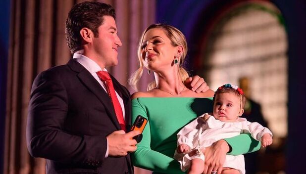 Samuel García da el primer grito acompañado de Mariel con drones (Instagram)