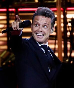 Michelle Salas presume look para el reencuentro con Luis Miguel (Instagram)
