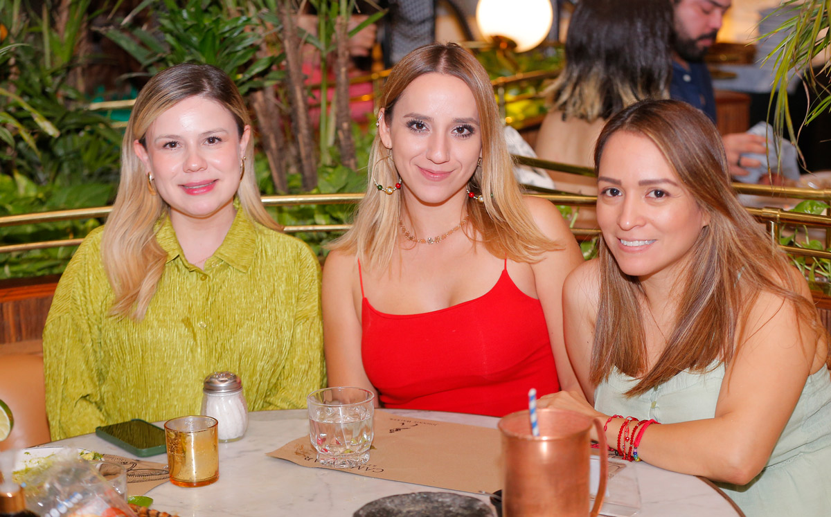 Alejandra Vera, Nancy Piña y Susana Solano / Foto: Staff Chic