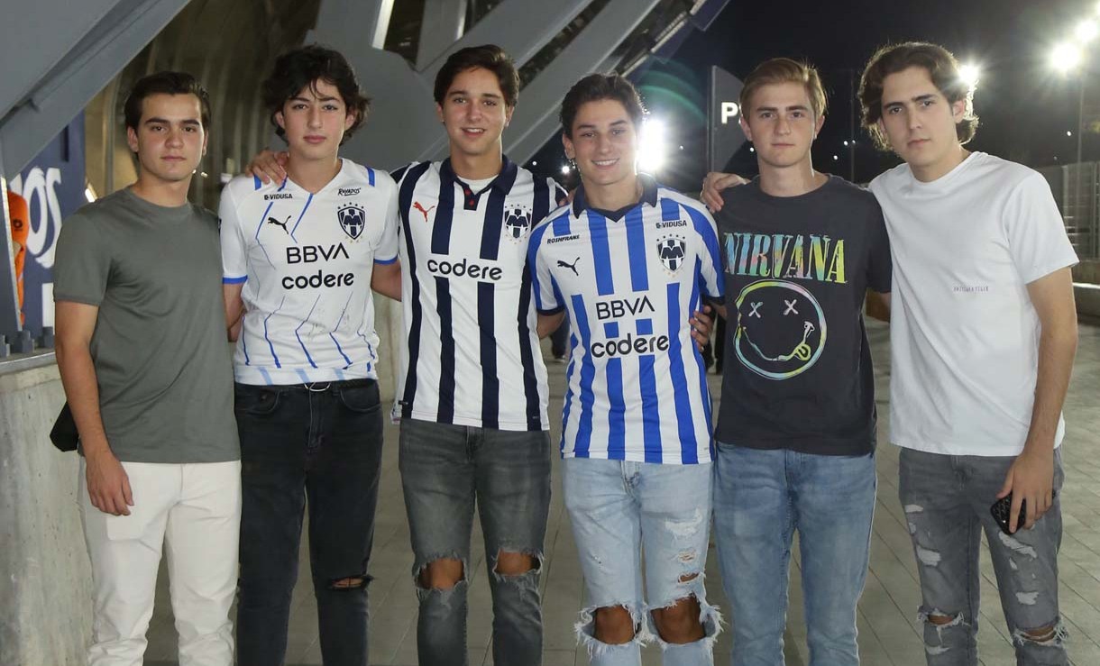 Juan Pablo Garza, Lorenzo Garza, Gabriel Berchelmann, Roberto Medina, Santiago Medina y Lenin Zazueta