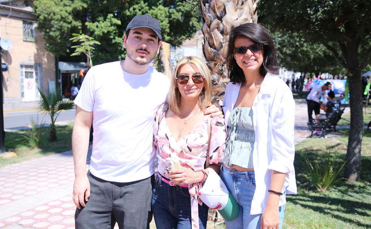 Emilio, Claudia y Zaira