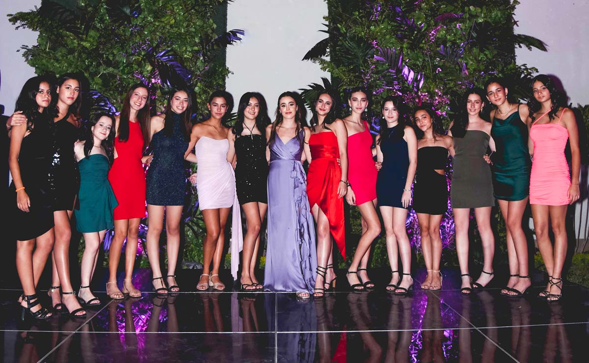 La festejada junto a sus amigas
