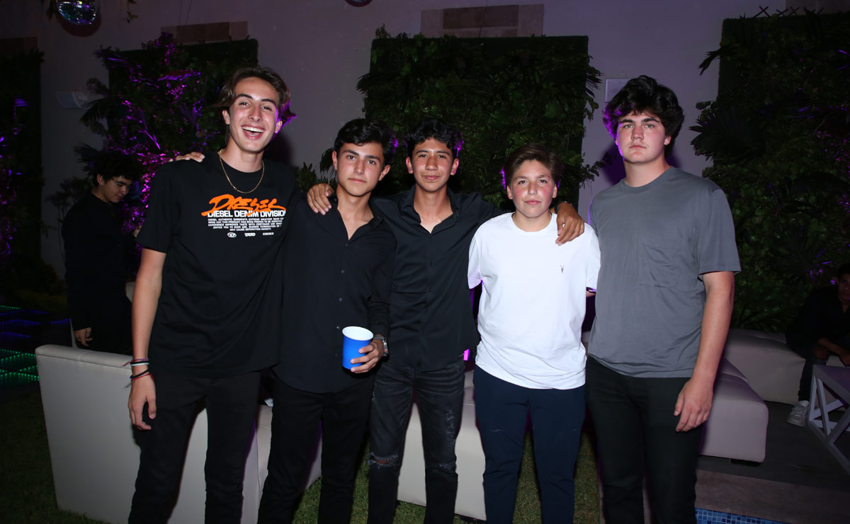 Roberto, Julio, Leo, Julio y Mikel