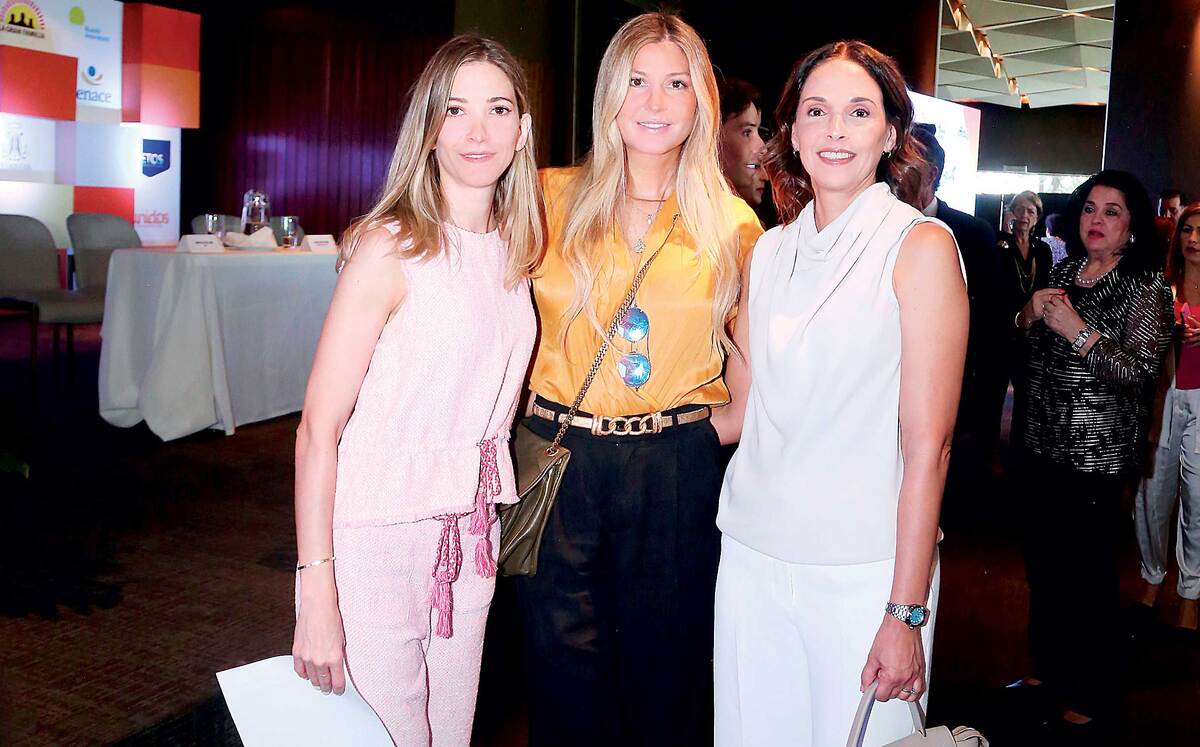 Sofía Licona, Alicia Santos y Margarita Coronado