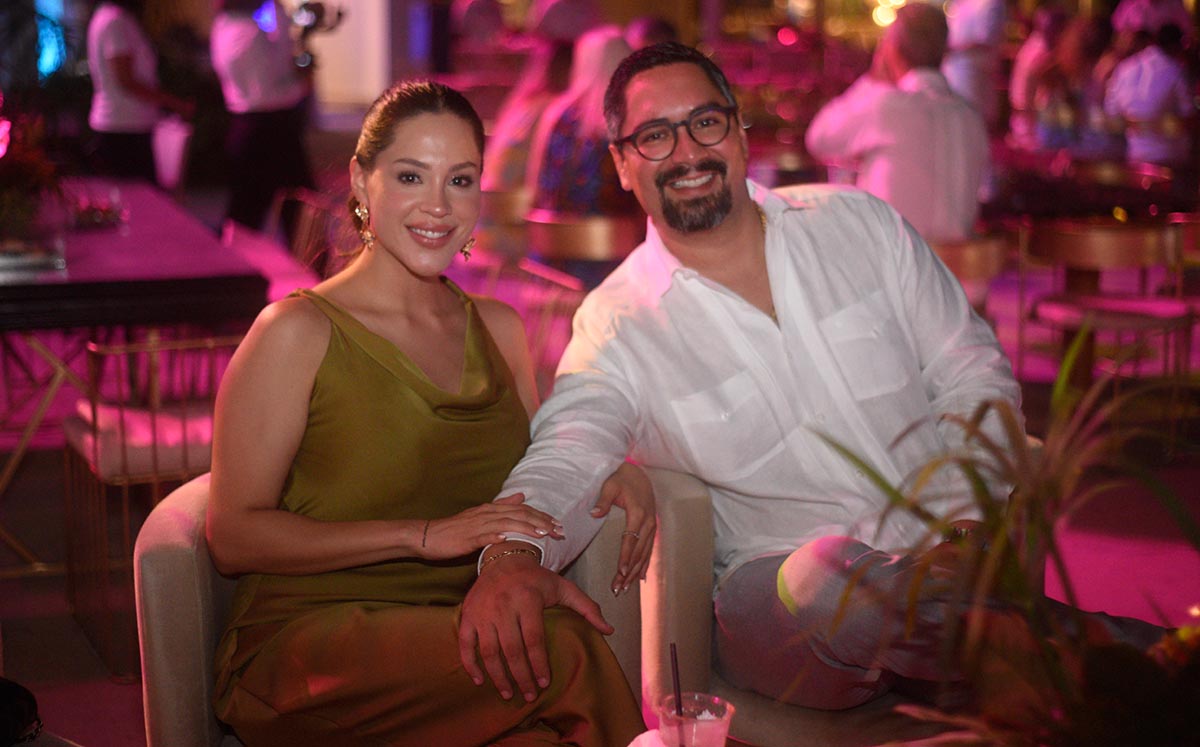 KARINA DEL ÁNGEL Y EDUARDO RODRÍGUEZ siempre presentes en los eventos CHIC más exclusivos