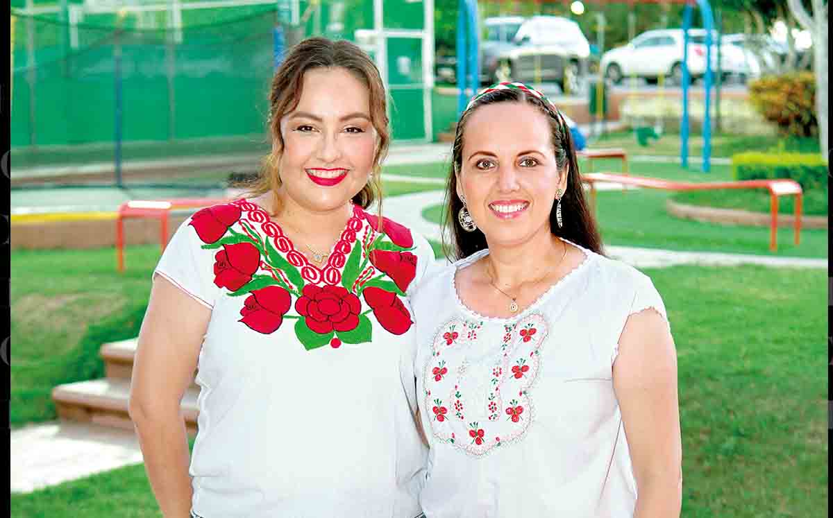 EDNA OLALDE Y DELIA LÓPEZ en el Club Campestre Tampico disfrutando del convivio