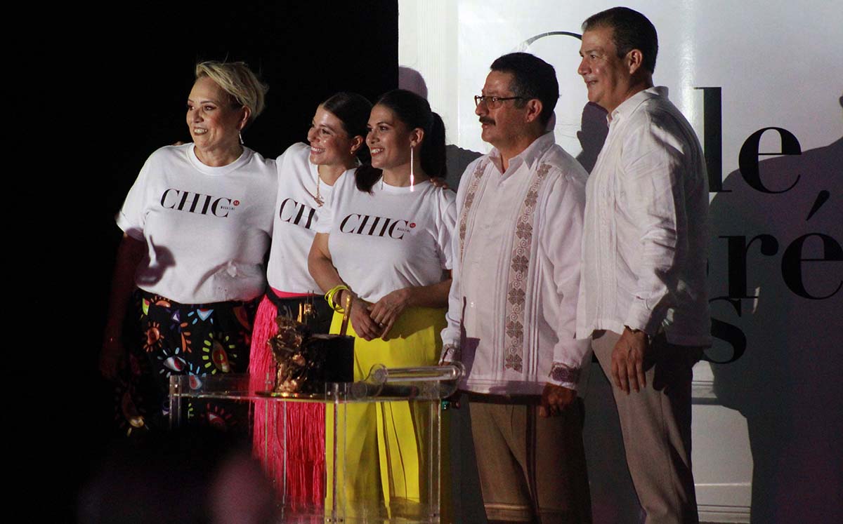 MARCELA DÍAZ, TESSY ARAGON, PATRICIA LORY, RAÚL VILLARREAL Y JORGE AVIÑA en las Mañanitas Rockeras