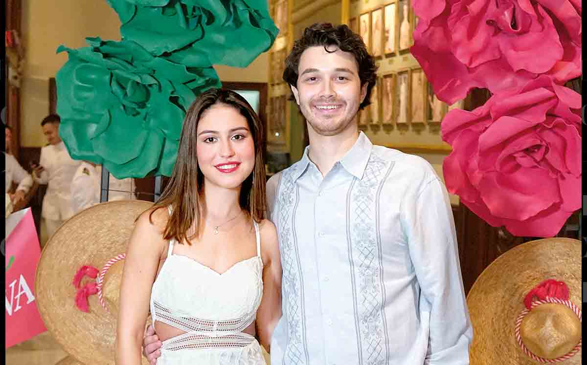 ISABELLA GONZÁLEZ Y ANDRÉS GARCÍA presentes en el evento del Día de la Independencia