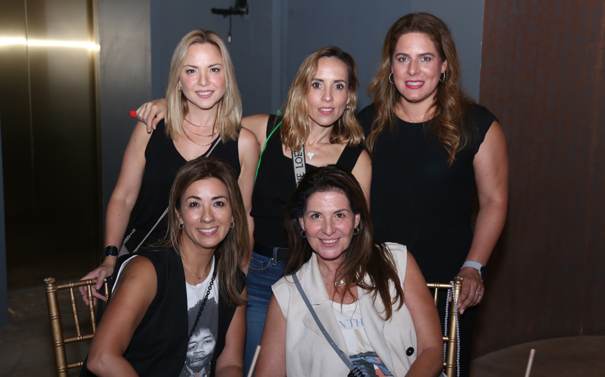 Brenda Erhard, Karla Ayala, Ana Franco, Paty Sánchez y Gabriela Saldaña / Foto: Roberto Alvarado
