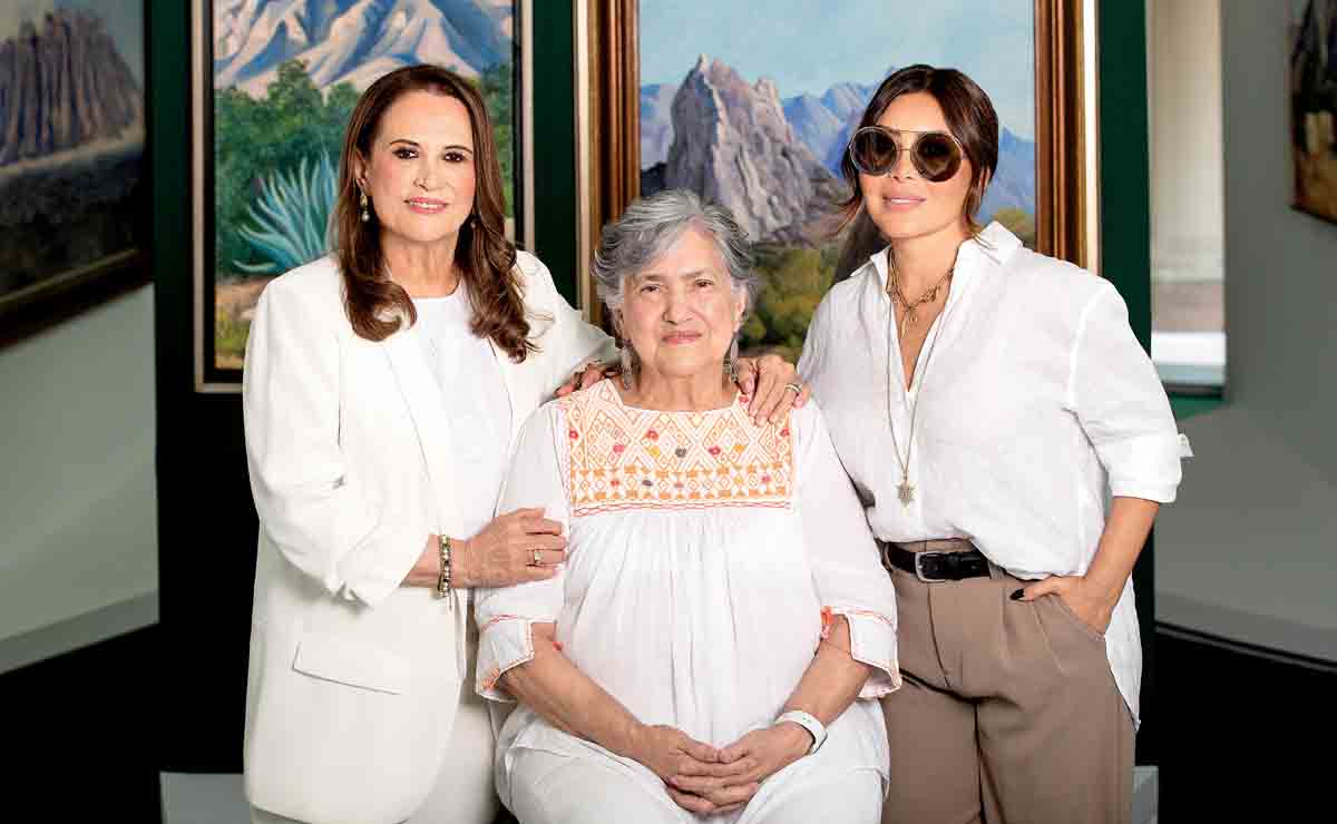 Elvira Lozano de Todd, Saskia Juárez y Vero Solís