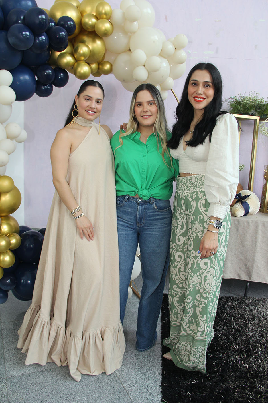 Evelyn Romero, Fernanda López y Joyce Delgado.