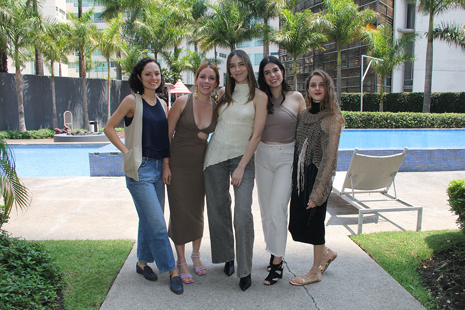 Vanessa Jiménez, Dany Gaitán, Vianey Ocaranza, Giuliana Monreal y Nicole Panas