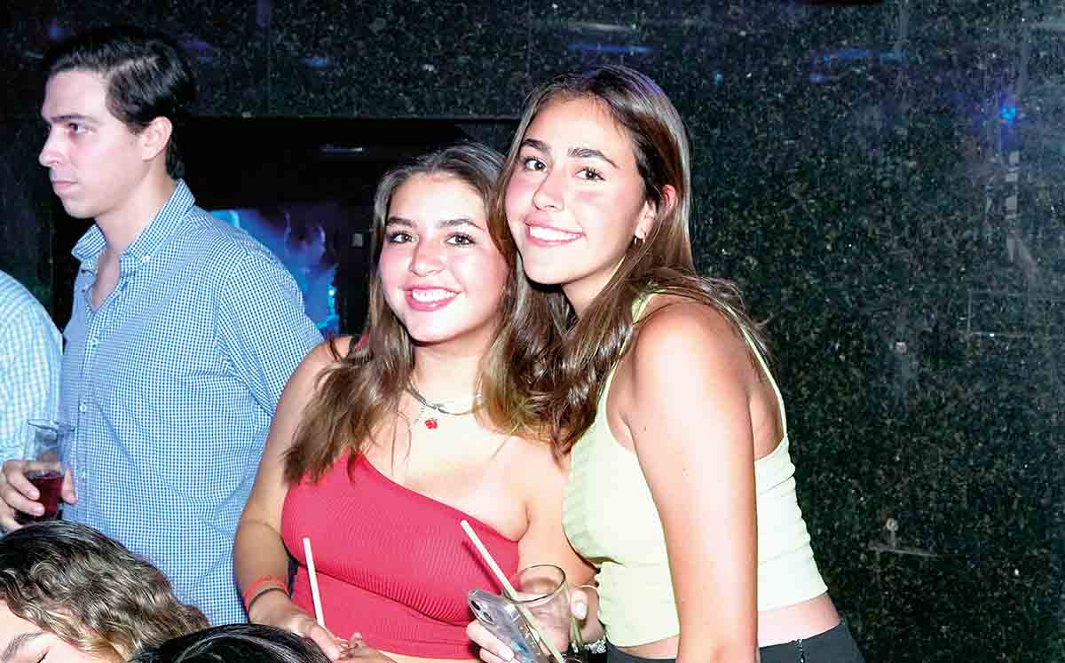 MÓNICA VILLARREAL Y VALERIA VILLARREAL