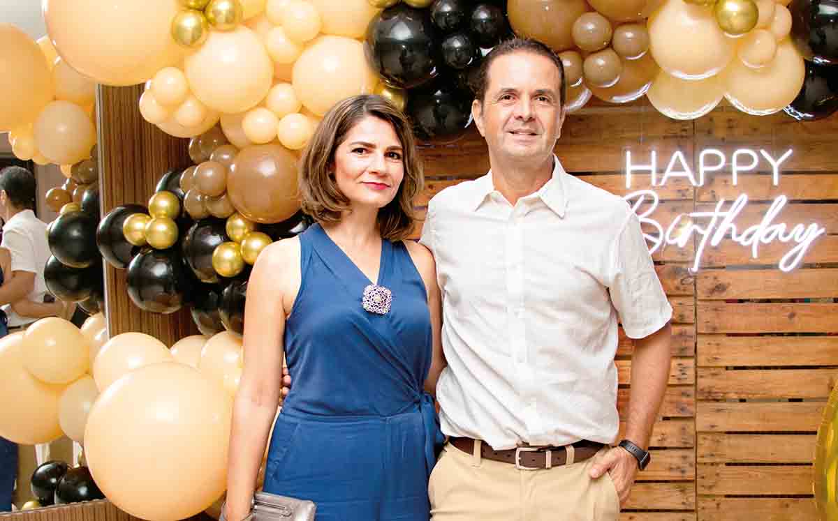 ANGELY LARA Y SALVADOR SALAZAR