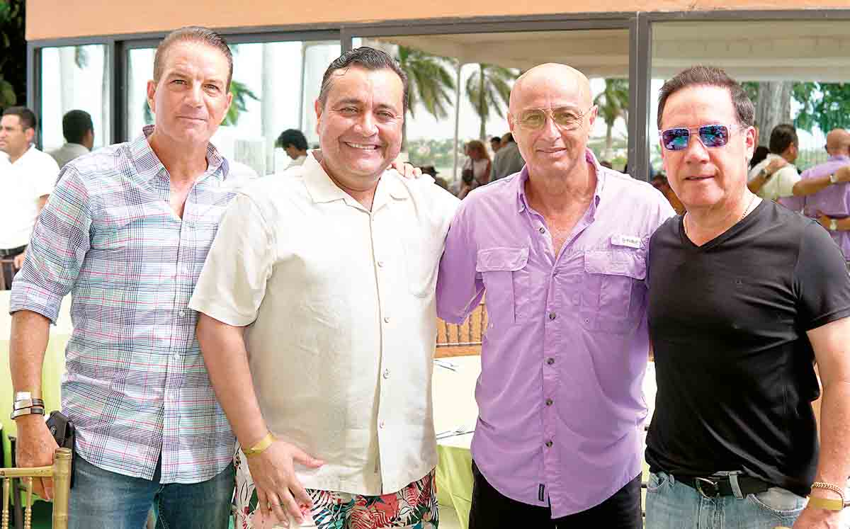 JORGE MANZUR, HÉCTOR OBELE, SERGIO TORRES Y EDGAR DÍAZ disfrutaron de el Torneo Anual de Independencia
