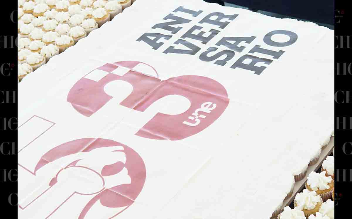 CUPCAKES de su 53 aniversario