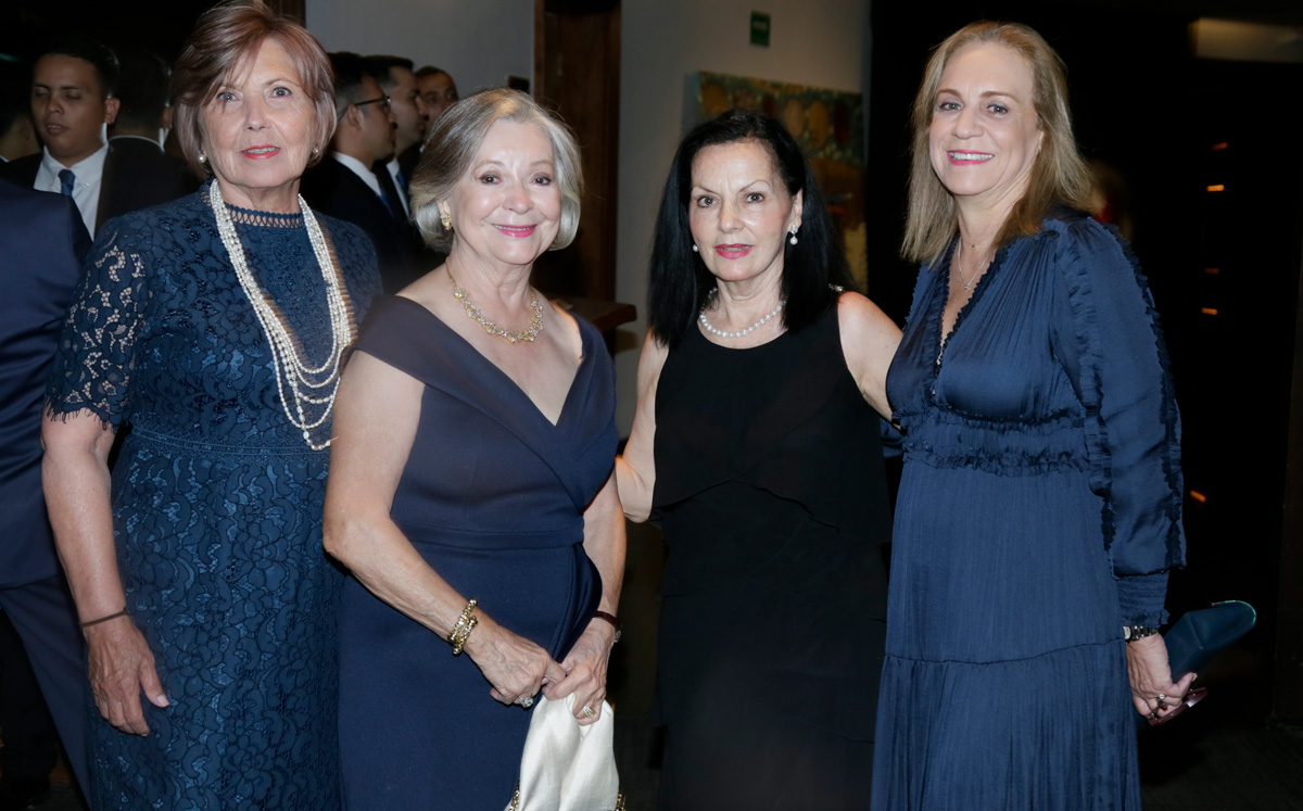 Aurora Vignau de Zambrano, Irma Luz Welsh, Alejandra Ibarra y Karla Jaime / Foto: Omar Valdez