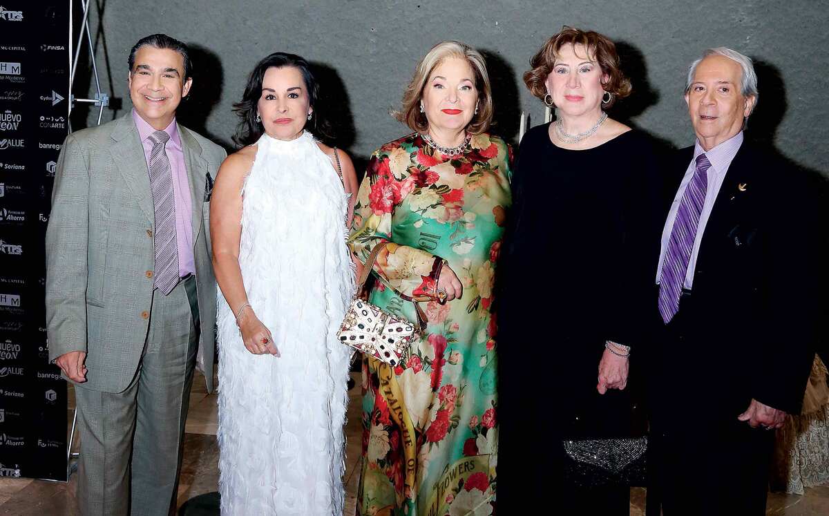 Felipe Cázares, Maye Garza, Liliana Melo de Sada, Martha Elena Garza y Esteban Matiz