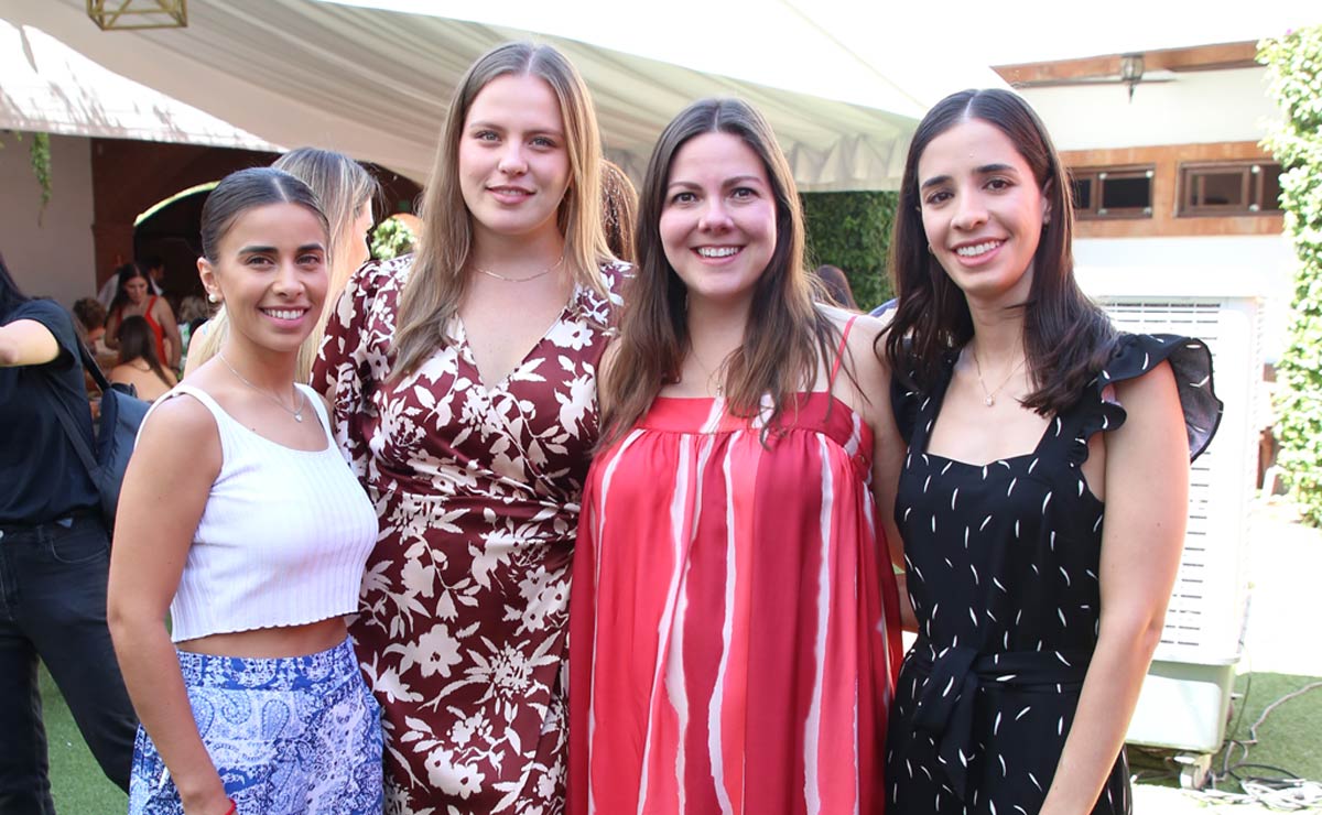 Luz Elena, Sofía, María y Miriam