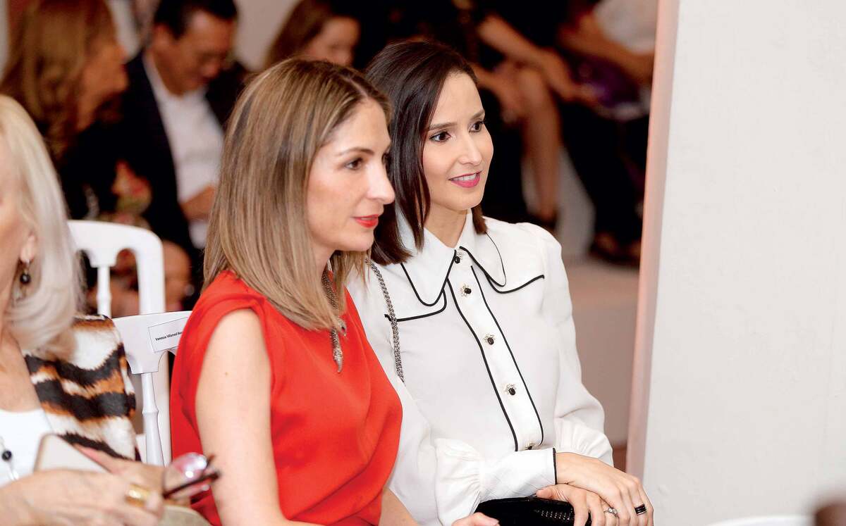 Vanessa Villarreal y Gaby Beltrán de De la Garza