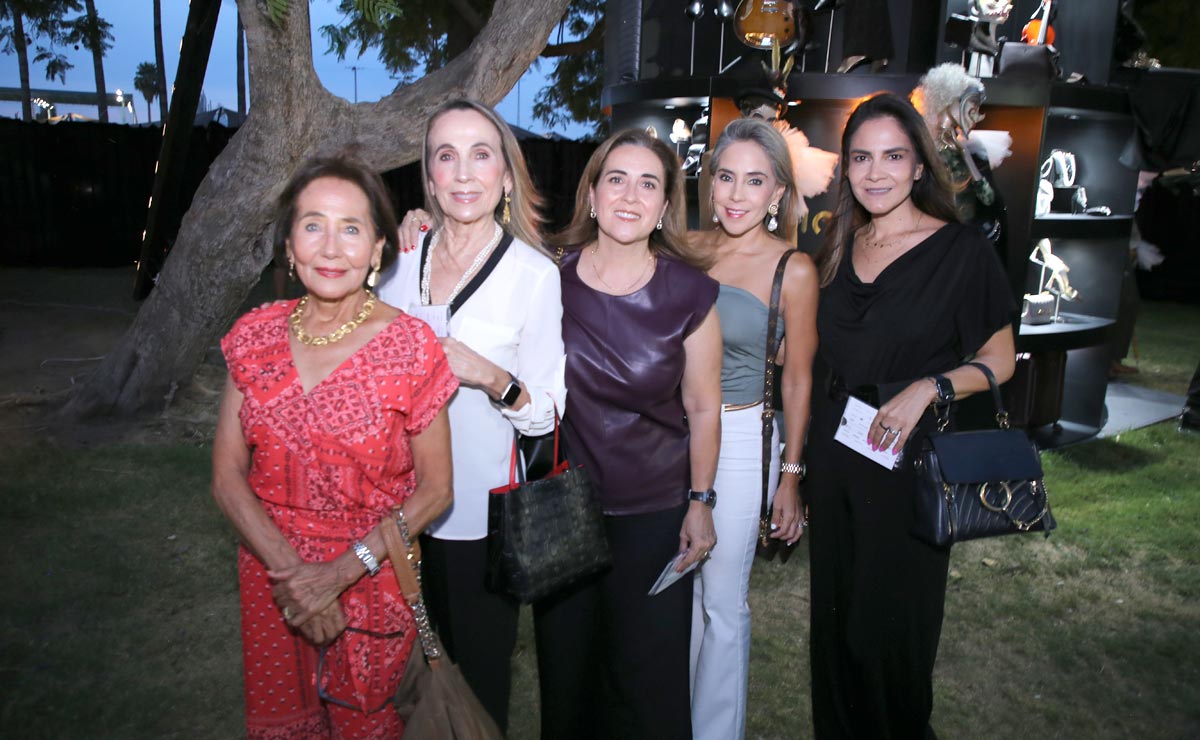 Alicia, Sofía, Carmen, Gisella y Alicia